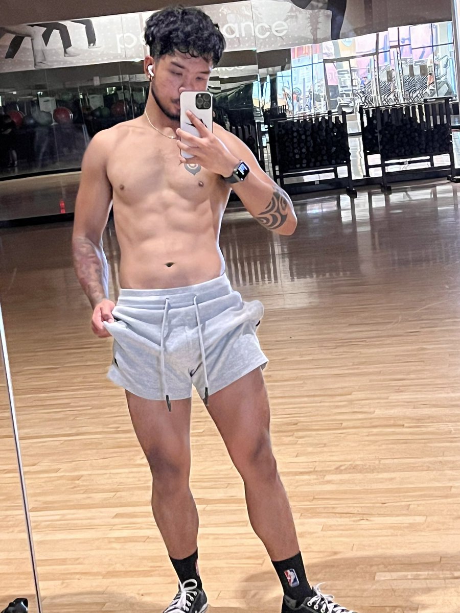 _JAYTINO's tweet photo. Depression progression 👍🏽 https://t.co/Mlqm9GyttW