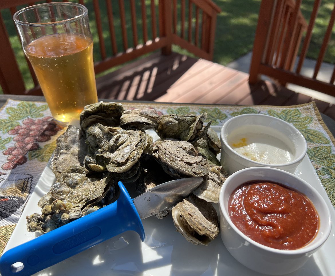 Are you up for some steamed oysters? 🦪🦪😋