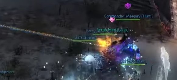 Potato_Veg's tweet photo. @lara_irl I think that is your guildie? I noticed that in my last video that they got yoinked while me and my squad pushed the enemy 😂 https://t.co/57Wje6oBRl