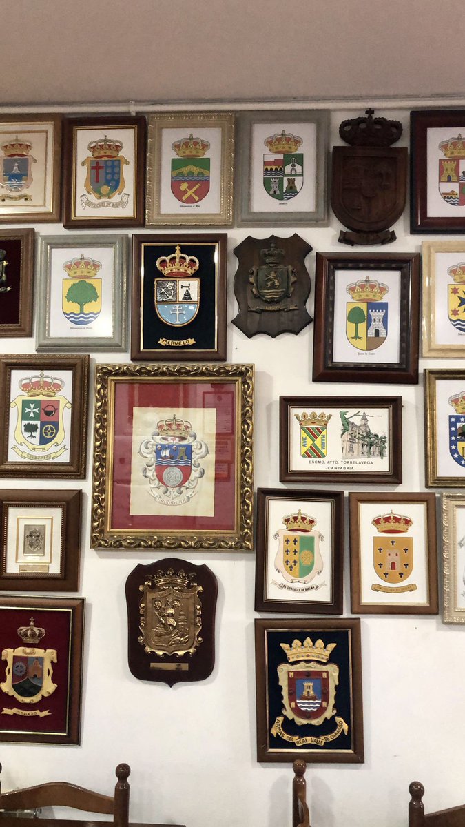 💪 Mantener viva la tierruca, sus festejos y tradiciones es la mejor ofrenda en la celebración de la Bien Aparecida
👏 Gran trabajo de la Casa de #Cantabria en #Valladolid con su presidenta Teresa
🇵🇱 Cántabros son los que aman Cantabria, protegen y defienden fuera Viva Cantabria!