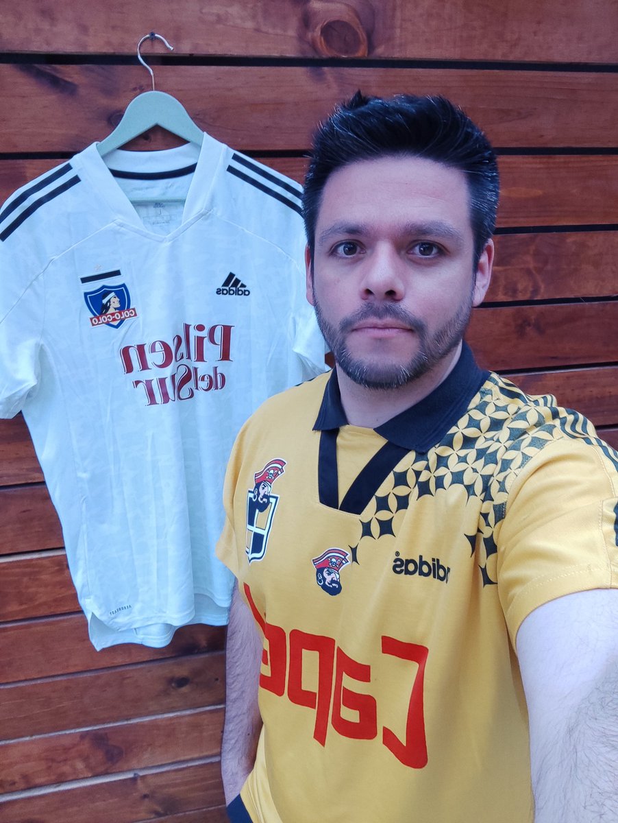 cmujica7's tweet photo. Hoy 15.00 Coquimbo Unido - Colo Colo
#cqbo #coquimbounido #coquimbounido🌑🌕 #colocolo #colo #cacique #piratas #ahp #elpopular #classicsfootballshirts #shirtcollection #camisetas #coleccion #torneonacional #adidas #buzines #umbro #football #classicsfootball #classicsjersey https://t.co/hYFbD42wdw
