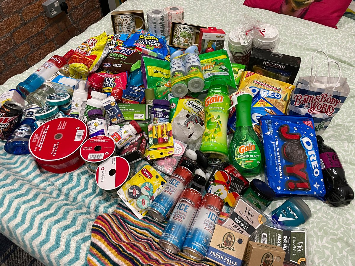 Uhm, we just collected all the treasure/tat we bought from Target and Walmart in the States and, er… I may have a cold meds, sleep meds, @Gain laundry and American candy problem. 😂