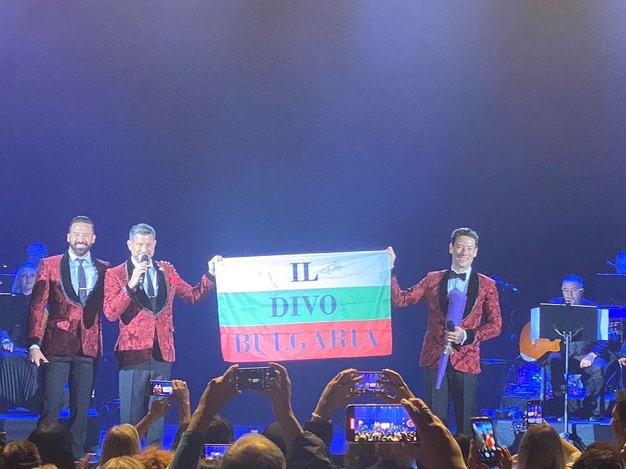 ildivoofficial tweet picture