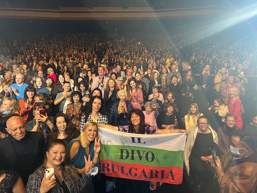 ildivoofficial tweet picture