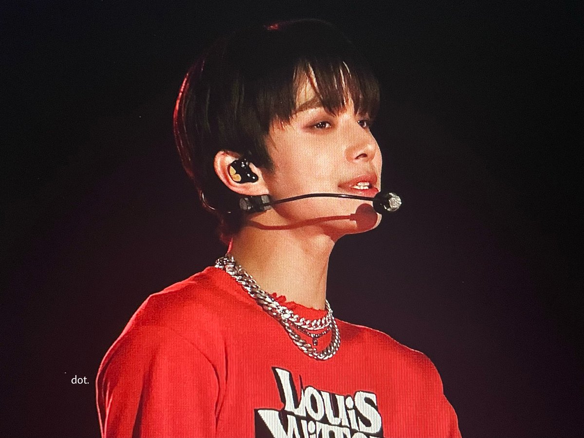 dot_jw's tweet photo. 221023 ♥️♥️ antifragile….

#정우     #JUNGWOO     #NCT127 https://t.co/nF0qT3Vrm9
