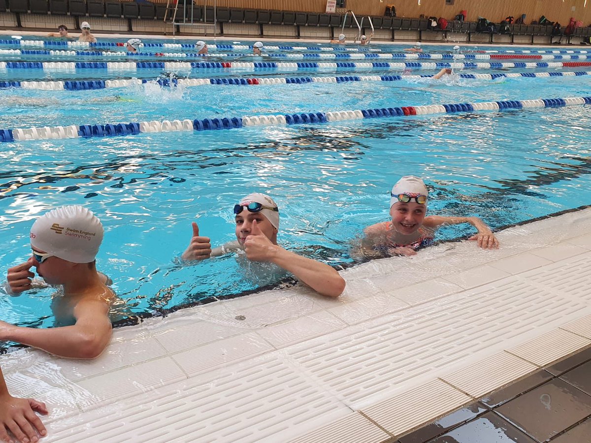 Sw_EngTalent's tweet image. Happy athletes at NAGDP camps this weekend. Learning about efficient turns and holding stroke technique under fatigue #technicallyexcellent #OADF #LTAD