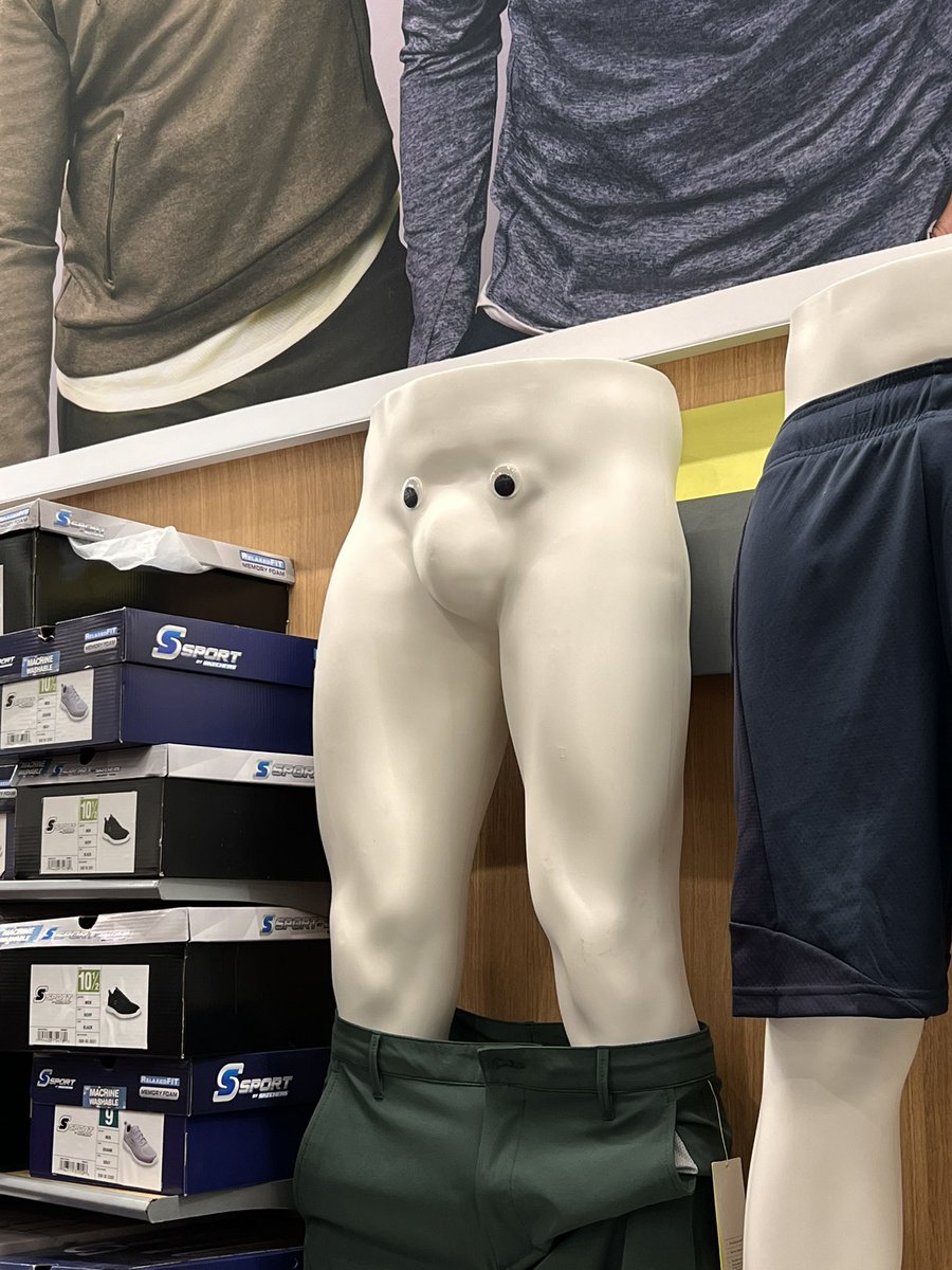 le_garconn's tweet photo. @StevenSuptic Don’t ask why https://t.co/qYYt84BiQT