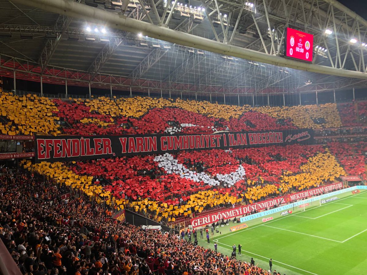 ultrAslanUNI's tweet photo. 🇹🇷#Cumhuriyetin100üGalatasaray
#ultrAslanUNI https://t.co/9VB73NYqok