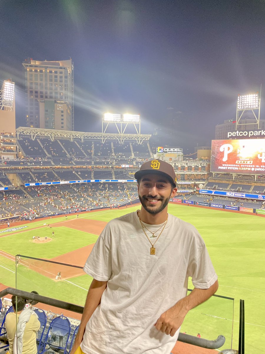 Had the best time presenting my research w/ <a href="/UABOrtho/">UAB Department of Orthopaedic Surgery</a> at #ACSCC22 in San Diego, CA. Got to catch my <a href="/chargers/">Los Angeles Chargers</a> on MNF and the <a href="/Padres/">San Diego Padres</a> NLCS game 1 too!