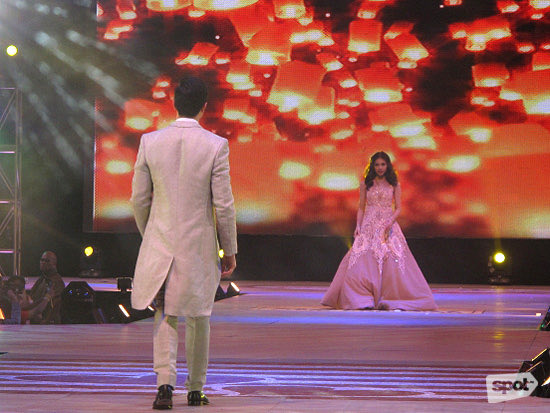 The big moment!! After 3 months of split screens, they finally came face to face!💚

#ALDUBatADNTP7Years
