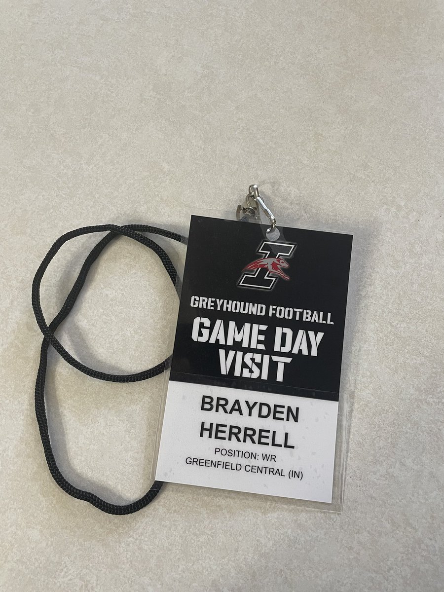 braydenherrell2's tweet photo. Had a great gameday visit @UIndyFB! Thanks again for the invite! @CoachJayHood @KeeversChris https://t.co/jzVHGdPbqy
