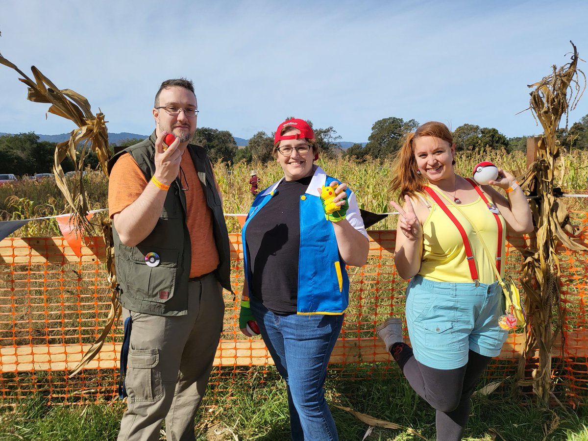 CapAmericaTeach's tweet photo. Pokemon in the Pumpkin Patch! 
#halloween #pokemon #ash #misty #brock @Monster_Arkade @Matt26568579 https://t.co/Qn3STdtoFX