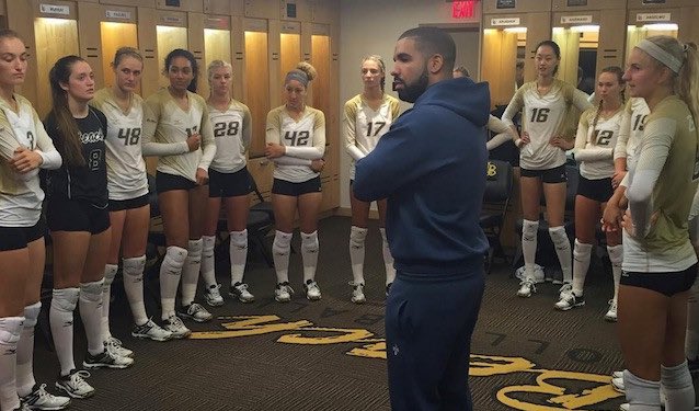 jevoncci's tweet image. The Wisconsin volleyball team coach after all the video leaks 😭