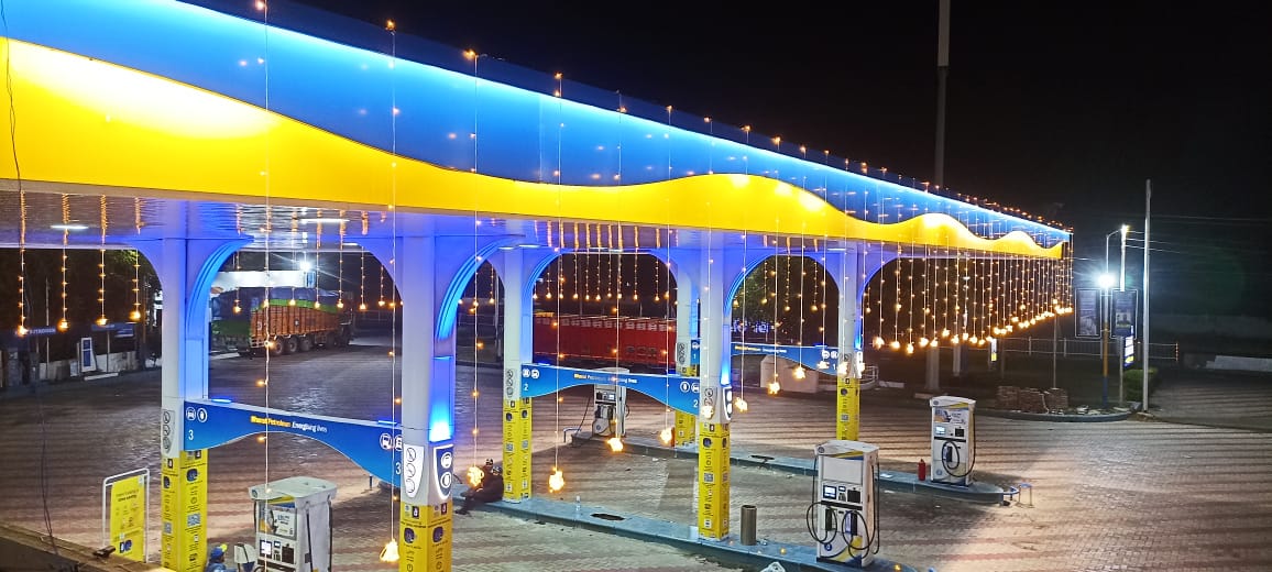 Wishing all our valued patrons abundance of joy on this Diwali. 
From the BPCL team at *BP-Ghagwal, on NH44 Samba / Jammu Retail Territory*
#HappyDiwali
#photooftheday
#powerwithinyou
#PureforSure #BharatPetroleum #BPCLfuelstations #EnergisingLives 
#BP_Ghagwal
@BPCLimited