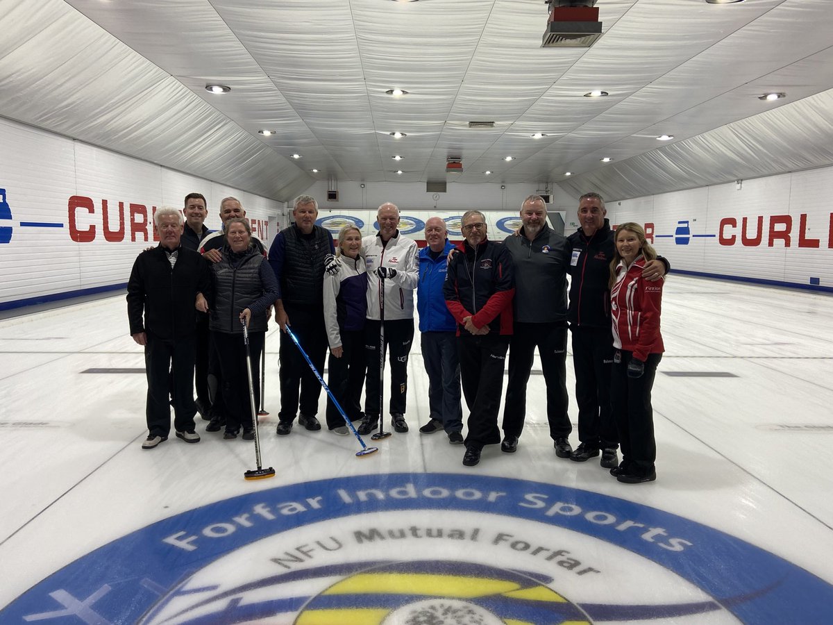 The 🇨🇦🇺🇸squad of the Sweep and Swing Tour in Scotland. So much fun curling in Forfar. Thanks ⁦<a href="/GolfAwayTours/">Golf Away Tours</a>⁩ for an incredible experience.