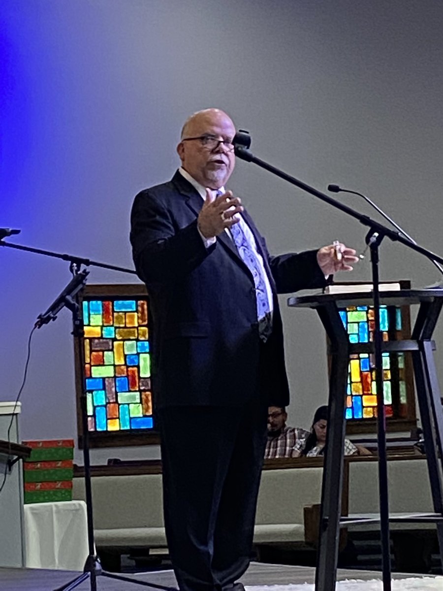 RevRichardWade's tweet photo. Pastor Jonathan Hewett challenging the FBC Carrizo Springs https://t.co/GelK9YOCDG