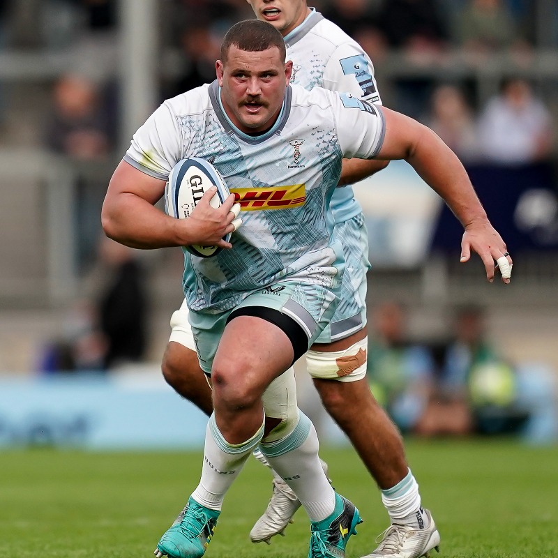 Harlequins's tweet photo. The Club can confirm Wilco Louw will depart at the end of the season. 

#COYQ