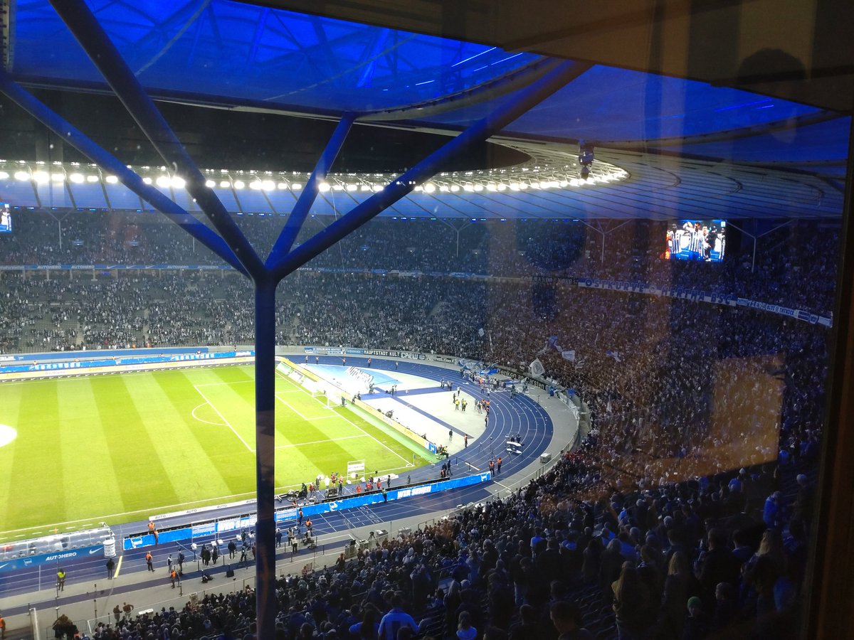 39116MD's tweet photo. So geil!! #hahohe #bscso4 https://t.co/lyTDN4UfTX