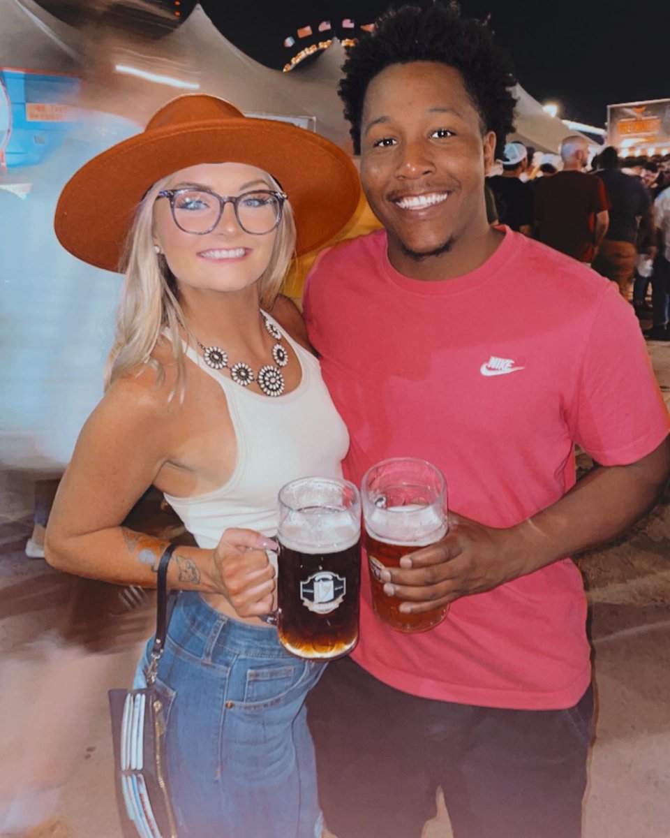 Elfenn_'s tweet photo. Oktoberfest 2022 😎 https://t.co/25l2gSVaAU