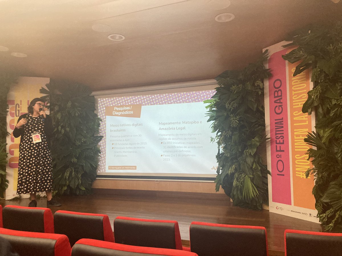 FundacionGabo's tweet photo. @maiagf representa a #Ajor, una asociación de periodismo digital en Brasil que reúne a 30 organizaciones de periodismo en línea comprometidos con enfoques de diversidad y democracia 💥 #FestivalGabo2022 https://t.co/9Jiaobf2MU