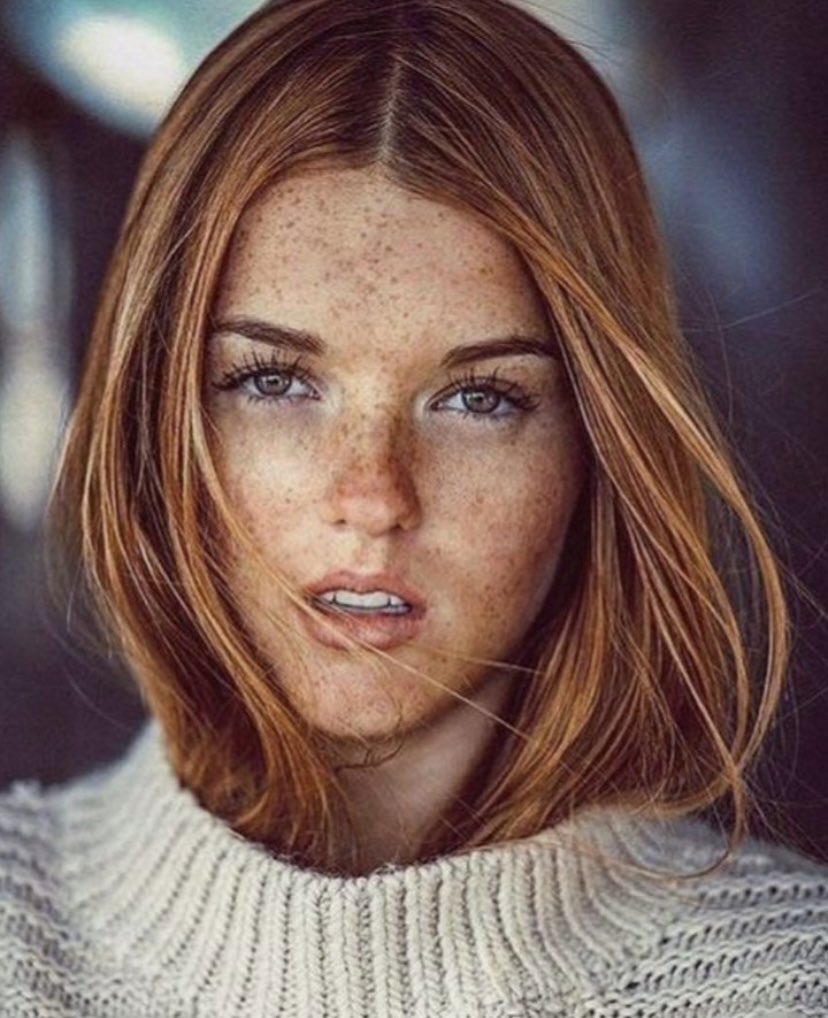 Gayle_Audley's tweet photo. Autumn is the season that teaches us that change can be beautiful
A RED HAIRED B E A U T Y
#redhair #redhaircolor #hair #freckles #photography #autumn #autumnvibes #autumnhair #wearyourownstyle #casual #look #beinspired #inspire #lookcool #fashion #style #change 🍁🍁🍁 https://t.co/owLhKFaZq2