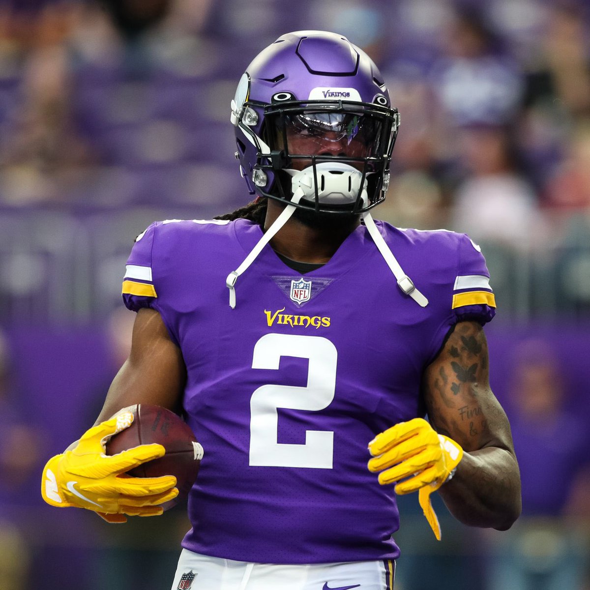 ScheftrAdam's tweet photo. The Vikings have received "multiple trade inquiries" for Dalvin Cook, Alexander Mattison, and Irv Smith Jr.

Other teams don't think Vikings will sell low in any deal https://t.co/K1RZssEgQw