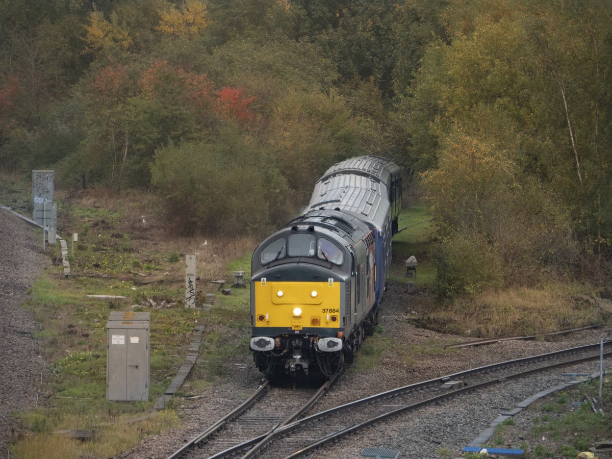 37884 reversing into CF Booths with Dusty Bin 321408 which has a one way single ticket from Gascoigne Wood to Masborough Booths 21/10/22