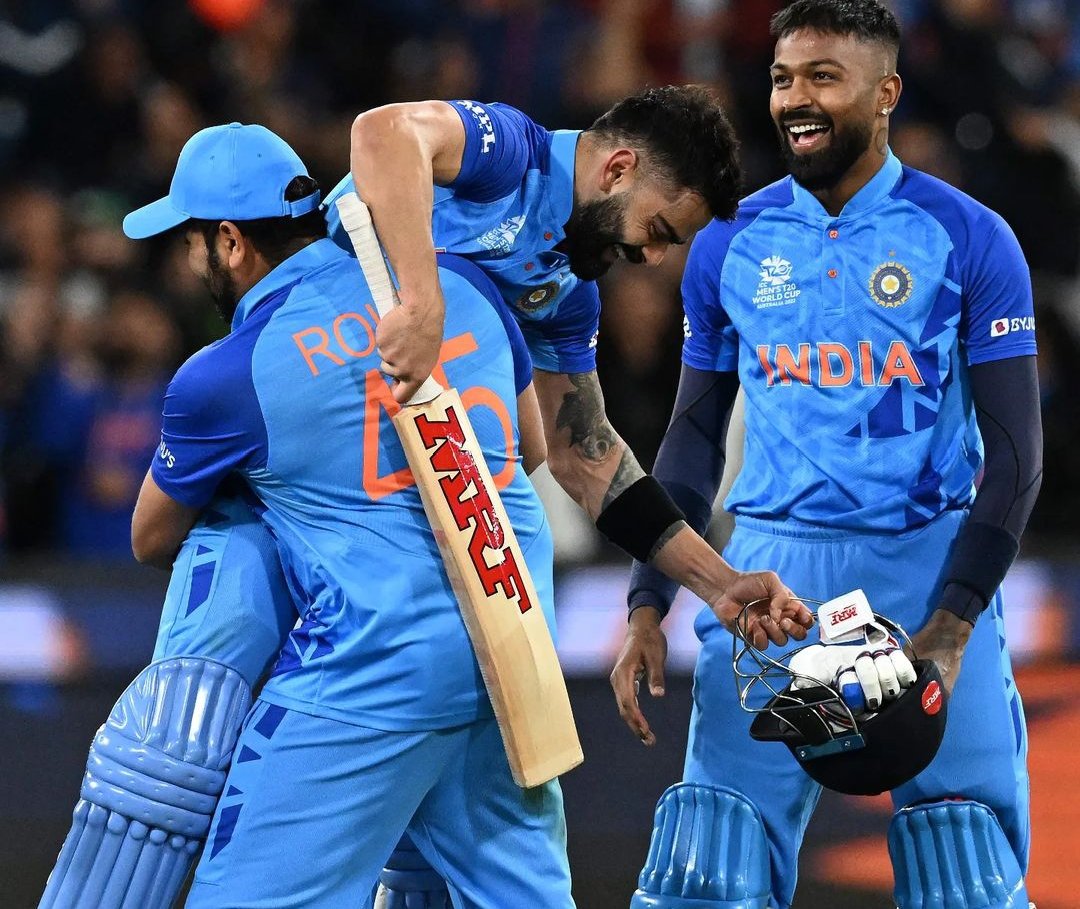 Mingoutsocial_'s tweet photo. If you've friends who feel proud and happy about your achievements more than you do, keep them. 💜
#INDvPAK https://t.co/o9Dl2kWhir