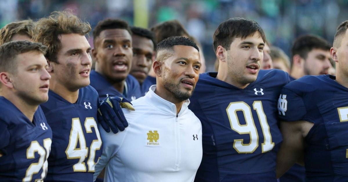 Notre Dame faces three teams ranked among the top 16 in the country in both polls over the final five games of the regular season. on3.com/teams/notre-da…