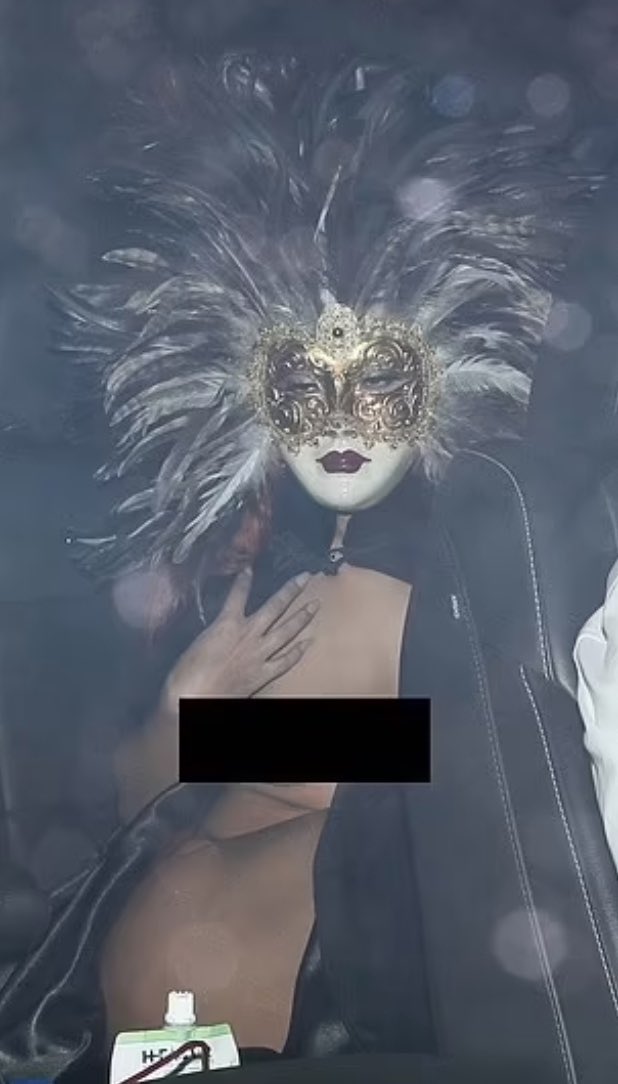 archives33's tweet image. Doja Cat