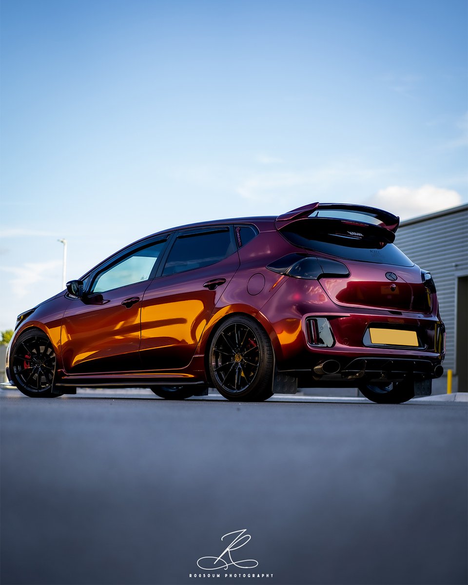 maxtondesign's tweet photo. @ro05ouw knows how to style a car 😍
✔️ Racing Front Splitter
✔️ Side Skirt Diffusers
✔️ Rear Side Splitters
✔️ Racing Rear Diffuser
#Maxtondesign #cars #kia #kiaceed #ceedgt #kialove #kiaowners https://t.co/Ot6czLHW1h
