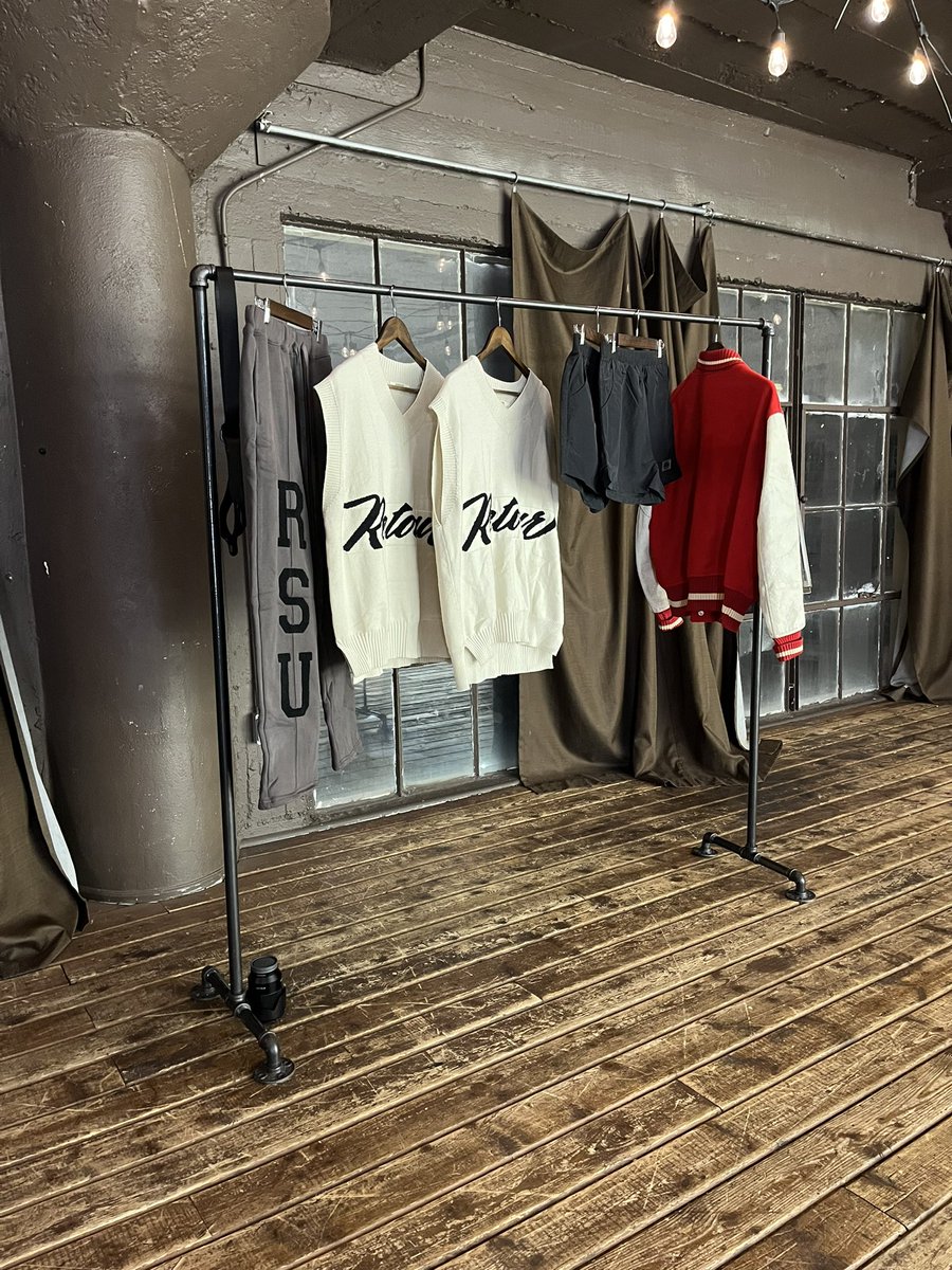 Ryan_Yere's tweet image. Retour fall/winter 2022 part 1 photoshoot