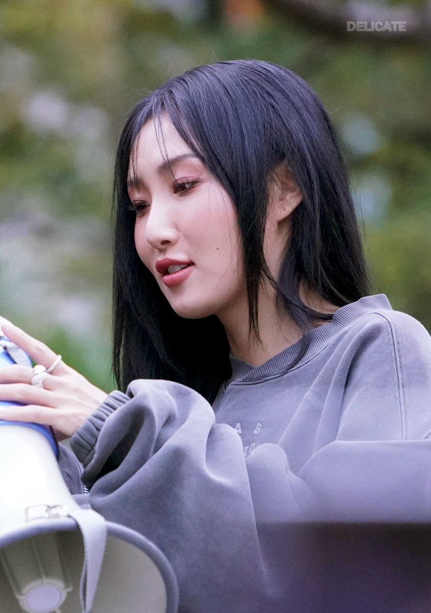 Delicate723's tweet photo. 221022 음악중심 미니팬미팅 #마마무 #화사
당신의 미모.... 언어도단..

*원본은 추후 티스토리를 통해 업로드 됩니다. https://t.co/xEjiwqjuYr