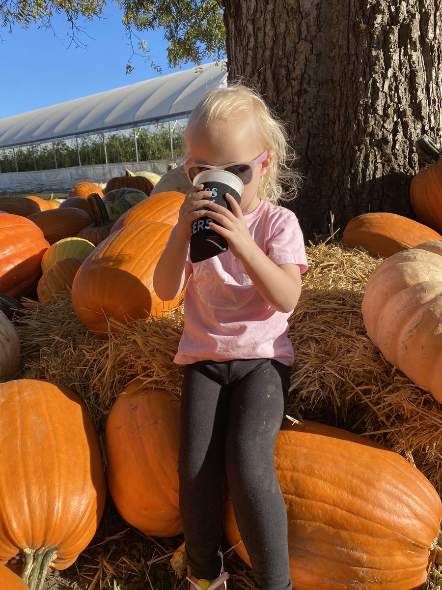 KMaassenLHS's tweet photo. Update: the kids also agree that #fallislife 🍁 https://t.co/dwS8G2HaaN