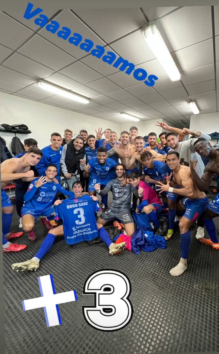 Ourense_CF's tweet photo. E Q U I P O 👌 + #FamiliaOUCF 👥
#XuntosMáisFortes 💙 
#CamiñoOUCF 📈 https://t.co/xBUhycA1CT