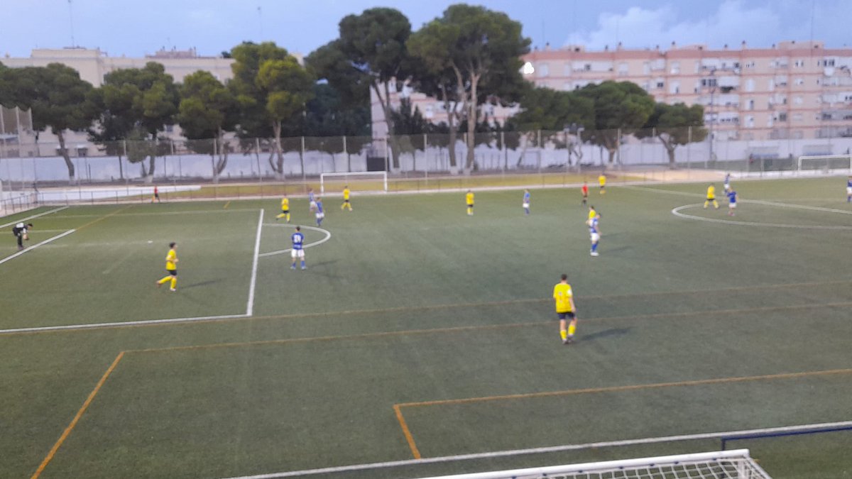 CANTERA | Partidazo del #CoriaCF Liga Nacional Juvenil a domicilio. 

San Fernando 2 - 4 #CoriaCF 

⚽️ Iker
⚽️⚽️⚽️ Luis Álvarez 

Ánimos y fuerza a nuestros jugadores Marcos Orgaz y Hugo Casado, que se tuvieron que retirar lesionados. 

#VamosCoria