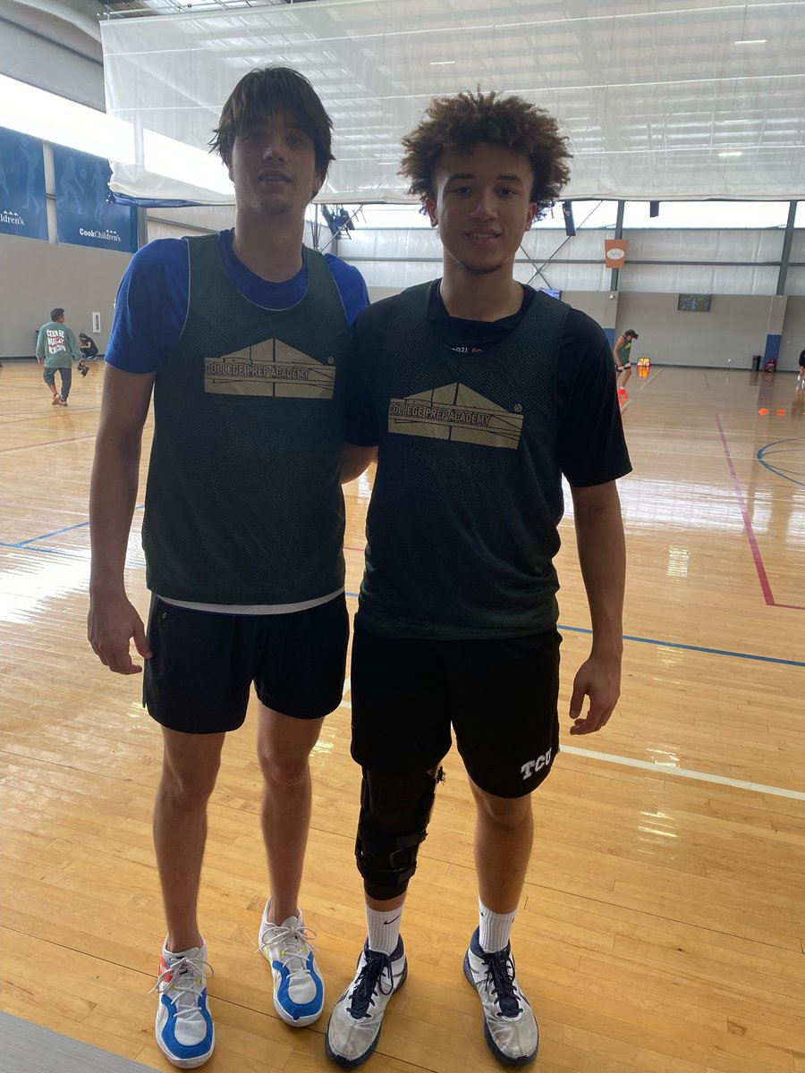 Dakarai and Braden together again at the DFW UCExposure Top Prospect Camp. Season is coming! Go Chargers!