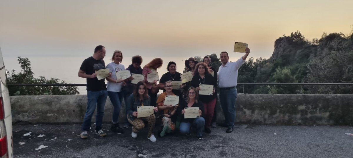 Üniversitemizin Ortağı Olduğu Erasmus+ Projesinde İki Gün Boyunca Sunumlarımızı Yaptıktan Sonra  Sertifikalarımızı Mutlulukla Aldık ve Proje mizi Başarıyla Tamamladık. <a href="/Karatay_Erasmus/">KTO Erasmus Koordinatörlüğü</a> <a href="/haticeyalcin70/">Hatice Yalçın</a>