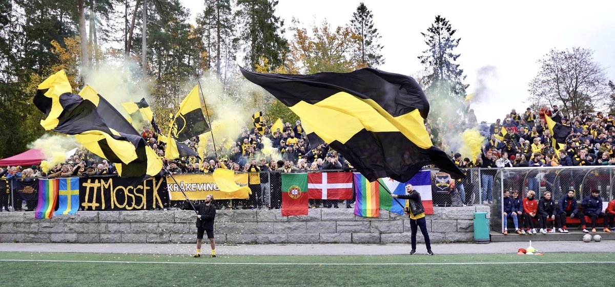 Kællane har rykka opp i år💛🖤 #MossFK