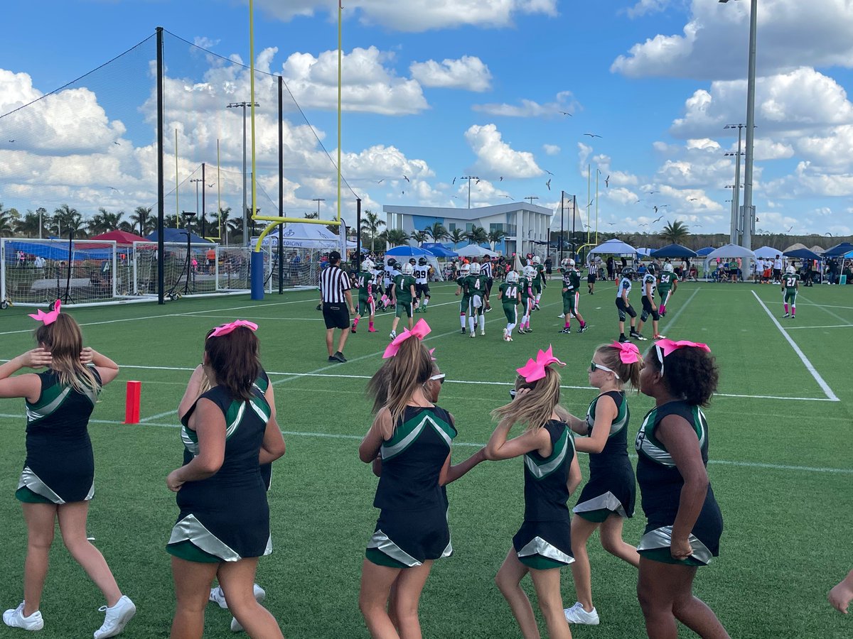 Touchdown Bears!!! 12u with the early 6-0 1st quarter lead over the Canes in 2nd round playoff action today!  Extra point was no good.