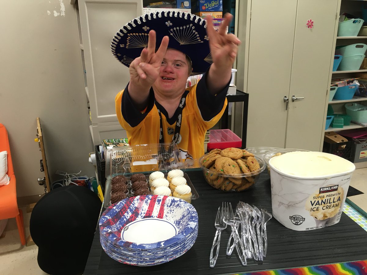 Leya White tweet media