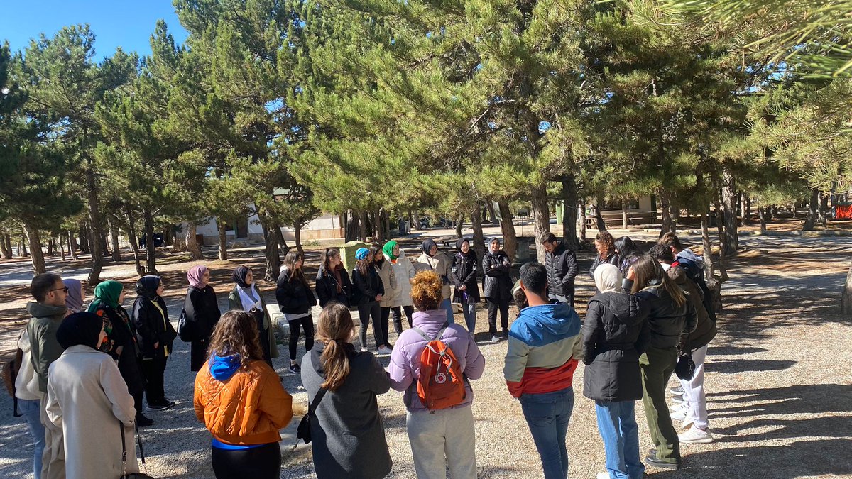 Matematik topluluğu ile birlikte doğa yürüyüşümüzü gerçekleştirdik. Katılan arkadaşlarımıza çok teşekkür ederiz ☺️