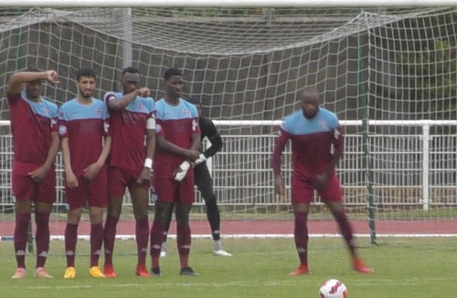 [#football #OFCM #lesmureaux
Football : l’OFCM reste 2ème au classement
<a href="/LesOfcm/">Ofcm les Mureaux</a> <a href="/club_ofcm/">OFCM</a> <a href="/Les_Mureaux/">Ville des Mureaux</a>  #ofcmureaux #football78 #infolesmureaux #infoofcm
les-nouvelles-des-mureaux.com/spip.php?breve…...