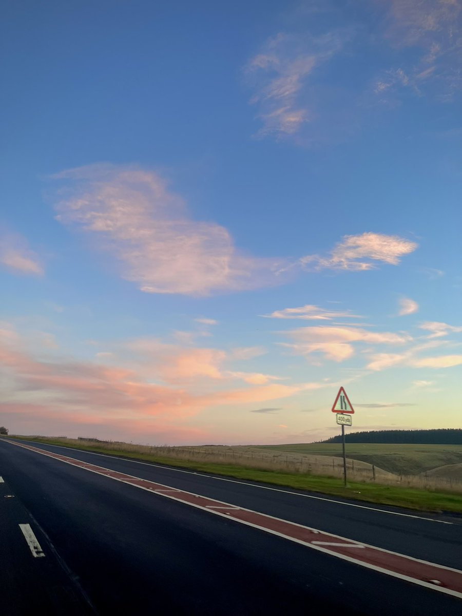 CaitlinSlt's tweet photo. A collection of sunrises from my commute 🌅 can’t believe I’ve been working as an SLT for 4 weeks now #MySLTDay https://t.co/98BfULBslU