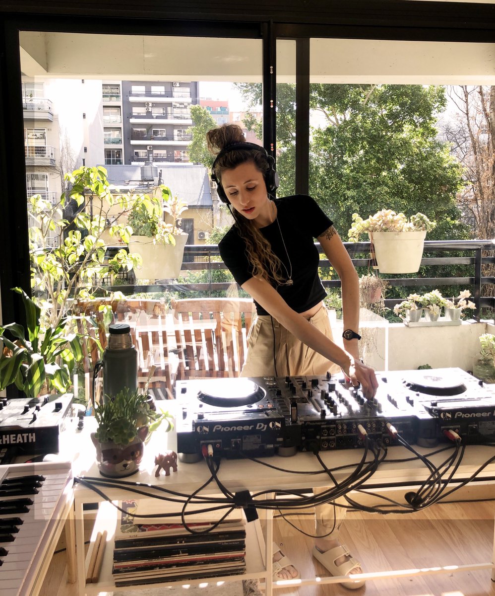 BODAI (@bodaisound) on Twitter photo Special groove for the Weekend ❤️My 10 Year Anniversary Mix at <a href="/sublabelrecs/">Sub-Label Recordings</a> is now on SoundCloud & Youtube🎵🎵🎵
🎧 on.soundcloud.com/J6iuNAL59NtFZf…
#djmix #djset #housemusic #deephouse #progressivehouse #producerlife #djlife #bodai Special groove for the Weekend ❤️My 10 Year Anniversary Mix at <a href="/sublabelrecs/">Sub-Label Recordings</a> is now on SoundCloud & Youtube🎵🎵🎵
🎧 on.soundcloud.com/J6iuNAL59NtFZf…
#djmix #djset #housemusic #deephouse #progressivehouse #producerlife #djlife #bodai