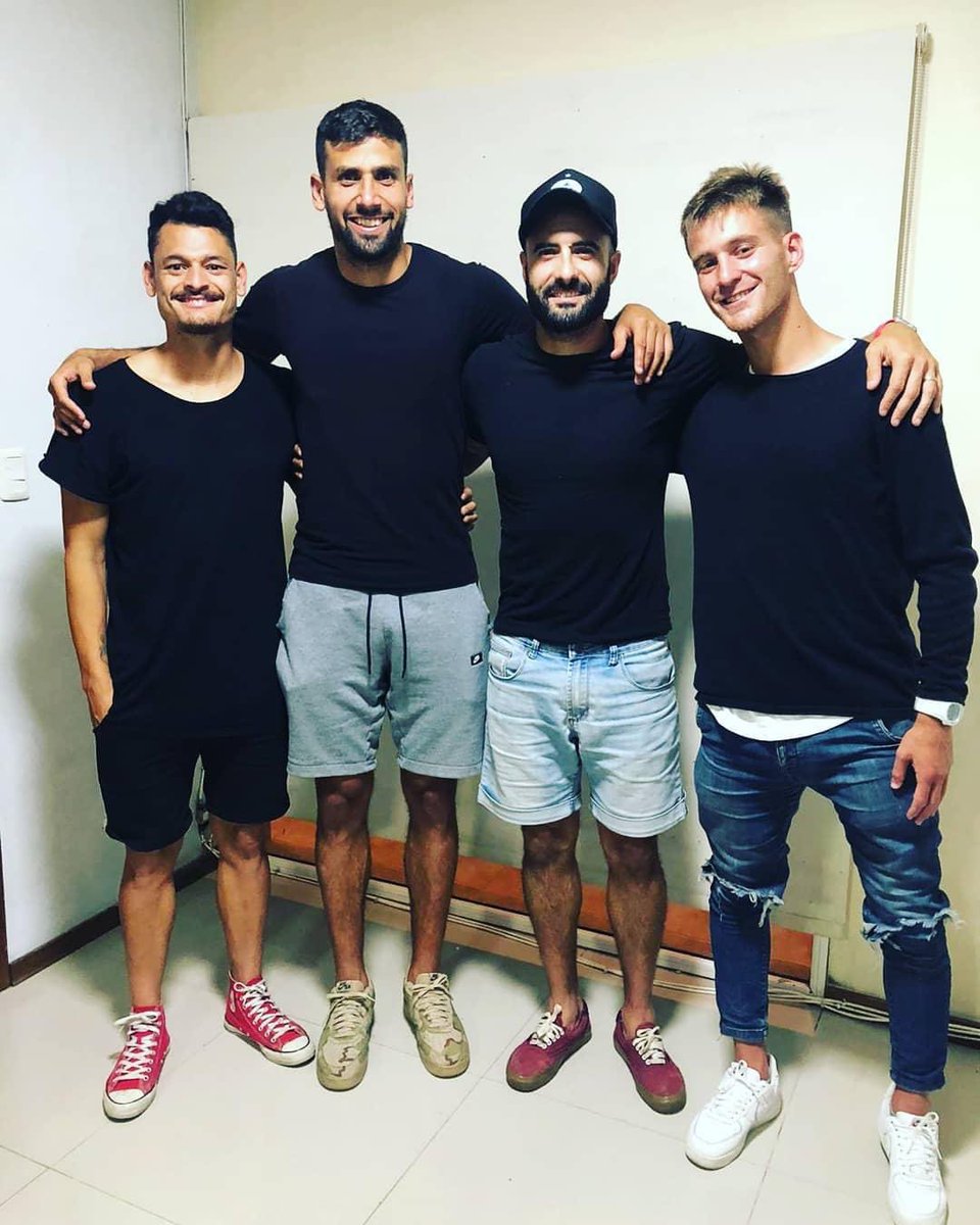 HaibranyRD's tweet photo. Hoy se retira de este lindo deporte mi compañero, amigo, hermano. Un placer compartir tantas batallas juntos pero sobre todo compartir esta amistad de tantos años. Desearte lo mejor en lo que venga y palabras de agradecimiento por todo. Vamo arriba pelaa  querido @fedeperez23 https://t.co/6G1G3VSO9K
