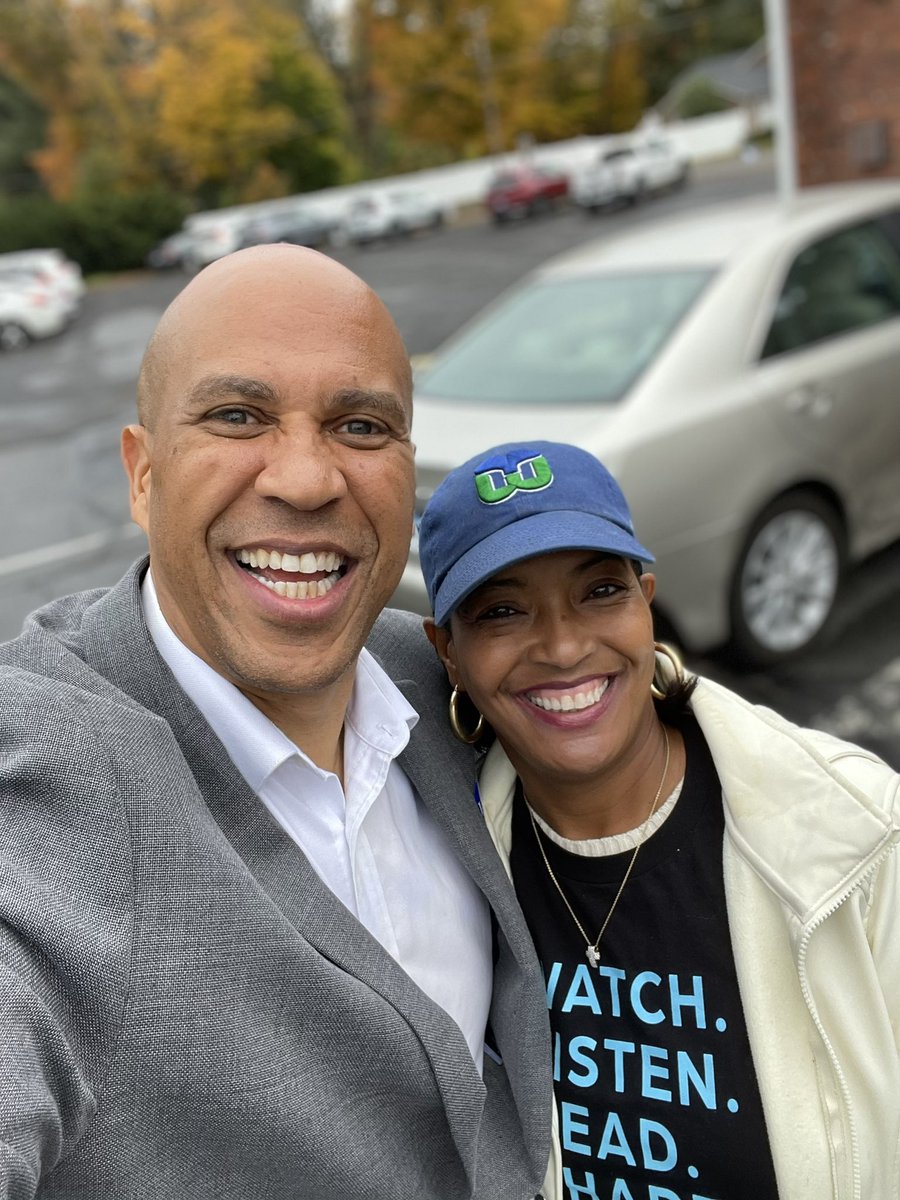 When a friend calls and says “I’m passing through CT and would love to see you.” The only answer 15 days out from the election is “if you want to see me, you have to meet me on the campaign trail (in the rain)” Thanks @CoryBooker for coming to stump for #teamhayes 💙💛