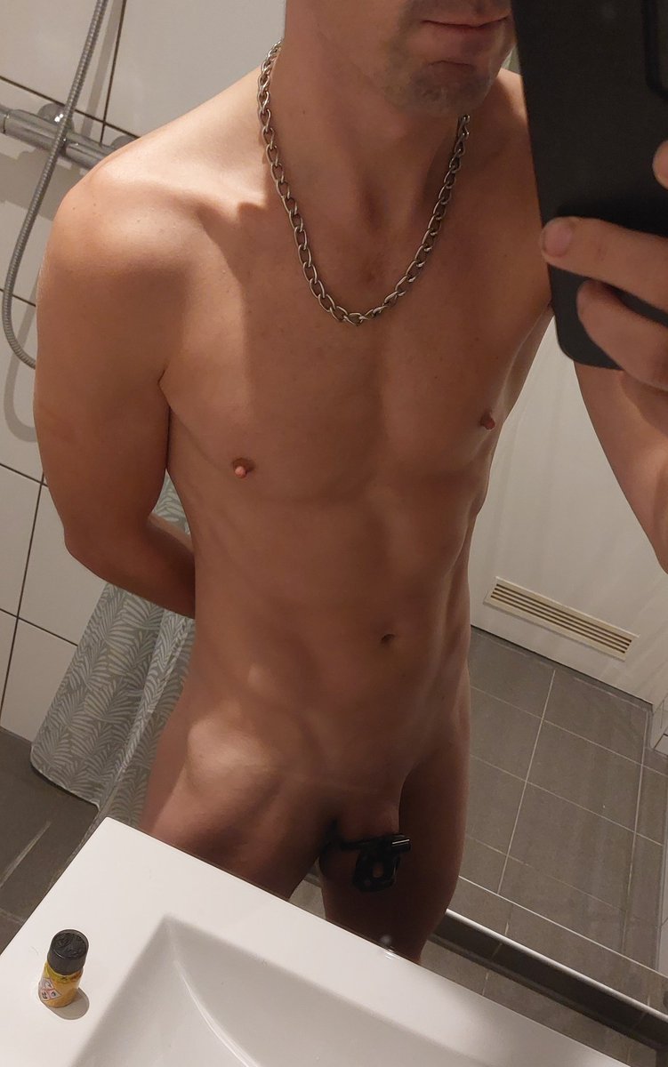 Locked day 25🔒... 🥵

#chastity #bdsm #gay #locktober