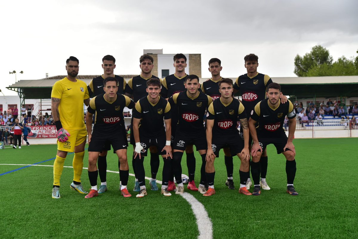 alexcabeello_'s tweet photo. Volvemos a sumar 3, queda mucho aún. El domingo otra final💪🏽💪🏽            Vamos @CFMOTRIL https://t.co/hW7ZaxJc9U