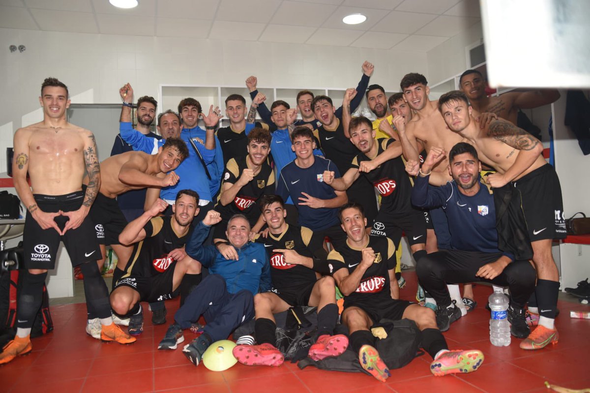 alexcabeello_'s tweet photo. Volvemos a sumar 3, queda mucho aún. El domingo otra final💪🏽💪🏽            Vamos @CFMOTRIL https://t.co/hW7ZaxJc9U